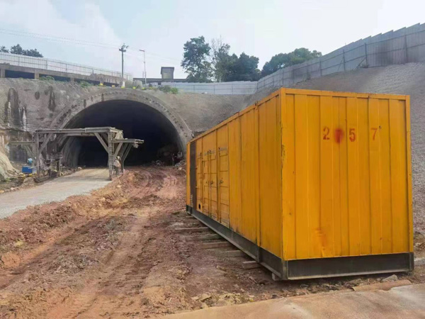 涧西发电机出租自启装置的工作原理是什么?