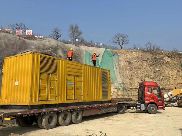 涧西发电机租赁如何根据测试结果判断机油泵的工作状态是否正常?