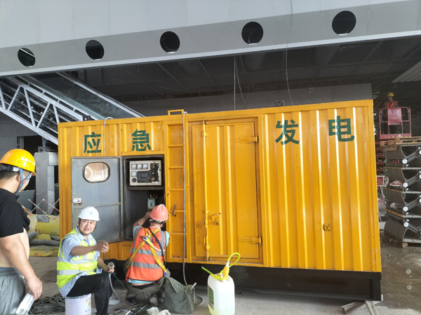 涧西怎样判断空气滤清器是否需要更换？